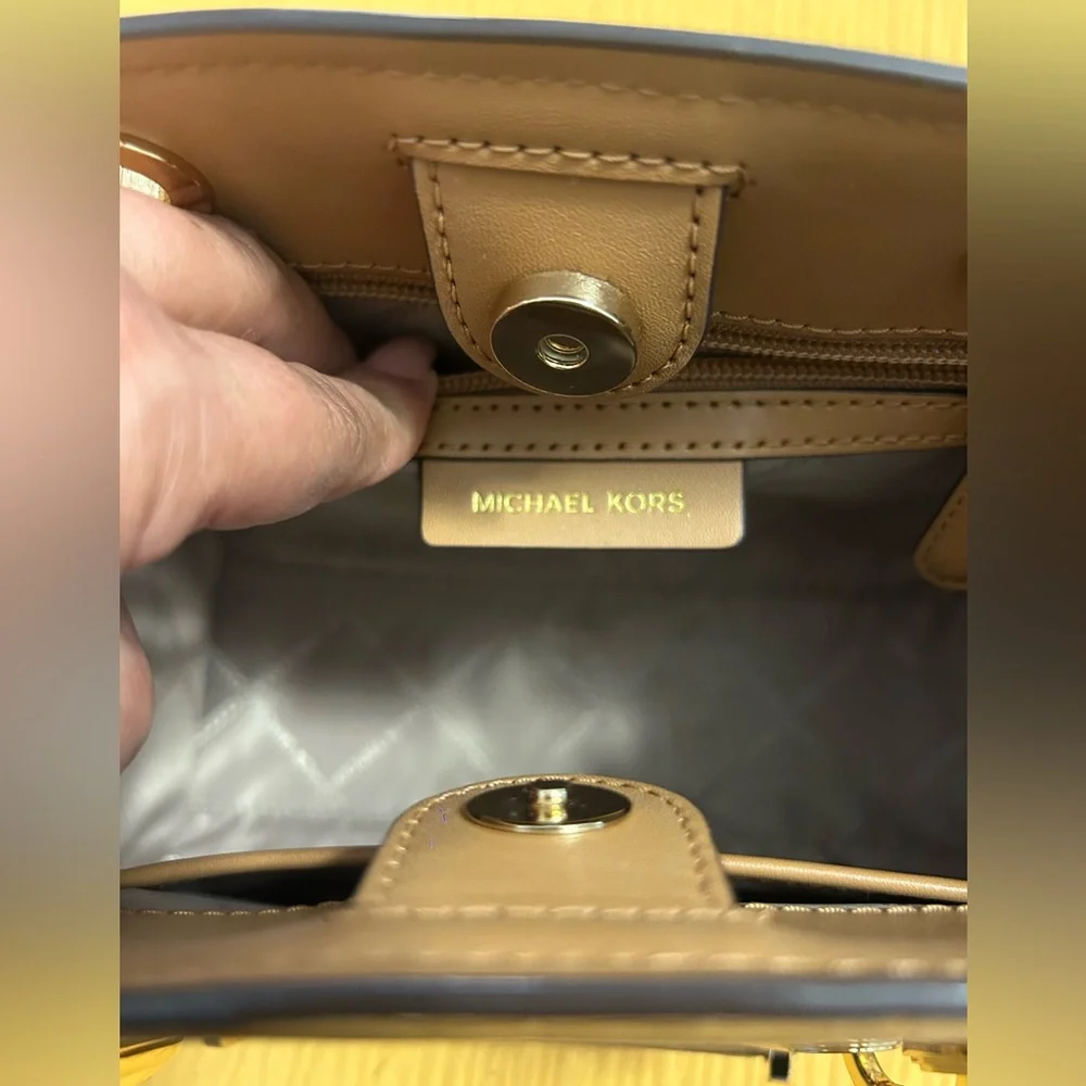 Michael Kors Cynthia Small Crocodile Embossed Leather Satchel - Pale Peanut - Picture 10 of 12